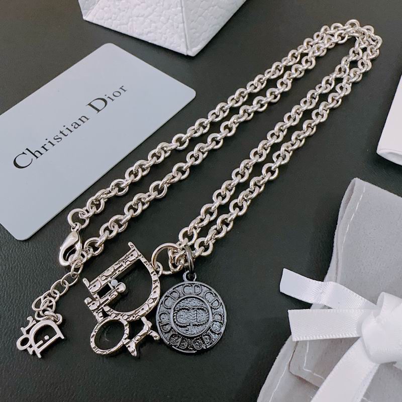 Dior Necklace 05lyr326